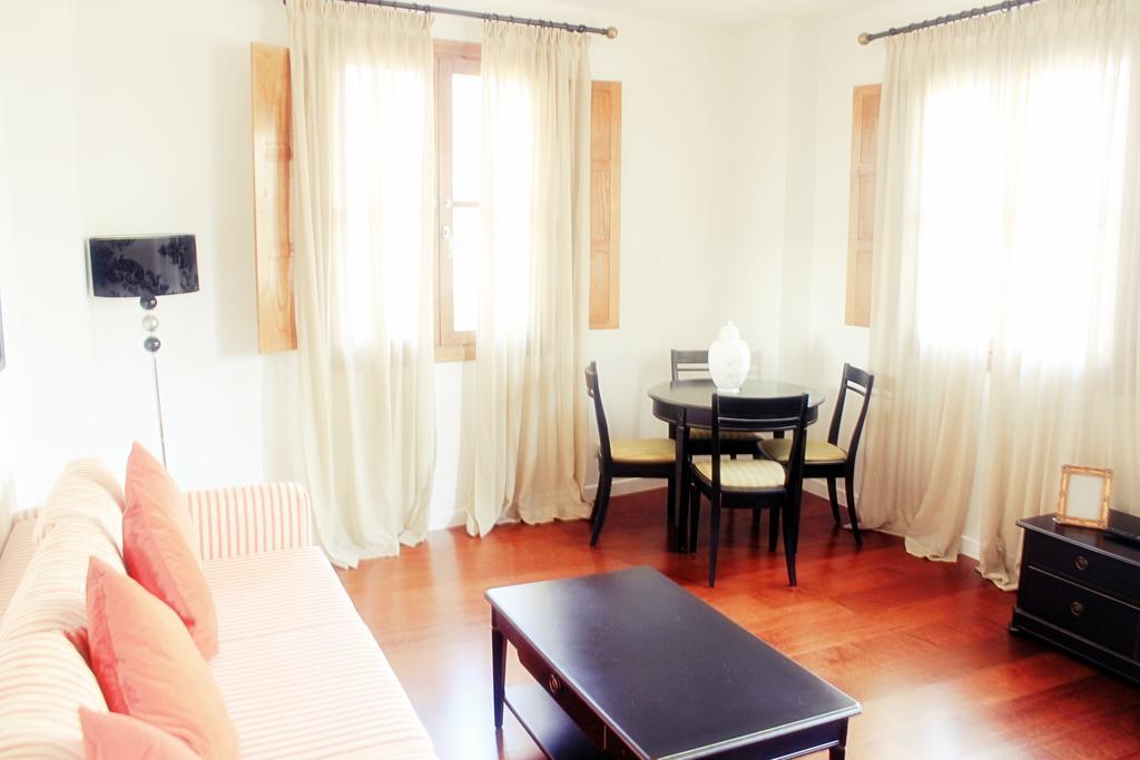 Casa Urbana Suites โตเลโด ภายนอก รูปภาพ